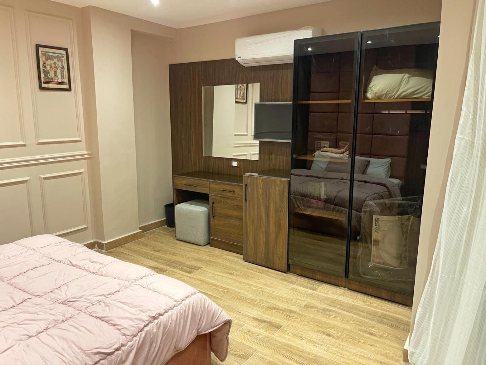 Mirage Pyramids View Hotel Nazlet el-Sîsi Екстериор снимка