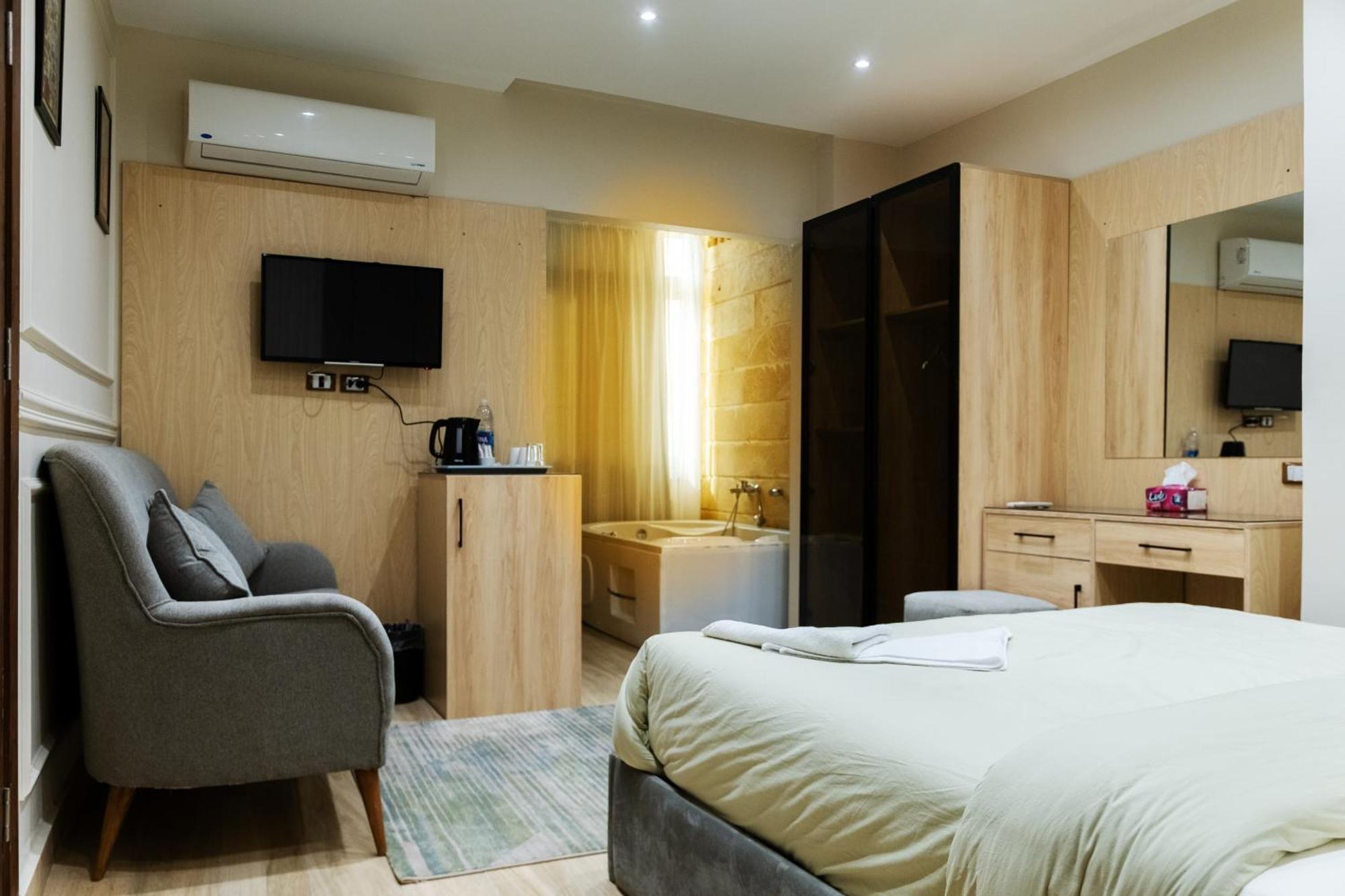 Mirage Pyramids View Hotel Nazlet el-Sîsi Екстериор снимка